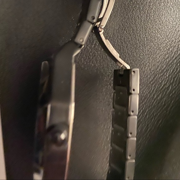 Watch - Picture 2 of 4